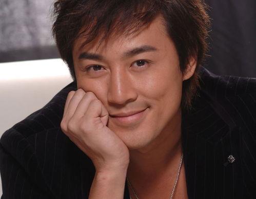 猜猜男明星,猜猜这位男明星是谁？