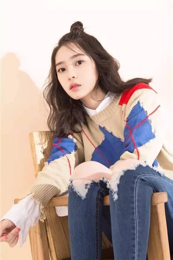 网红郑灵,网红界的璀璨明星，揭秘她的魅力与成功之路