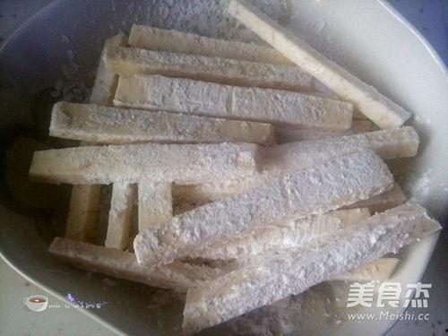 芝麻芋头条,揭秘芋头界的“网红”美食，带你领略芋香四溢的魅力